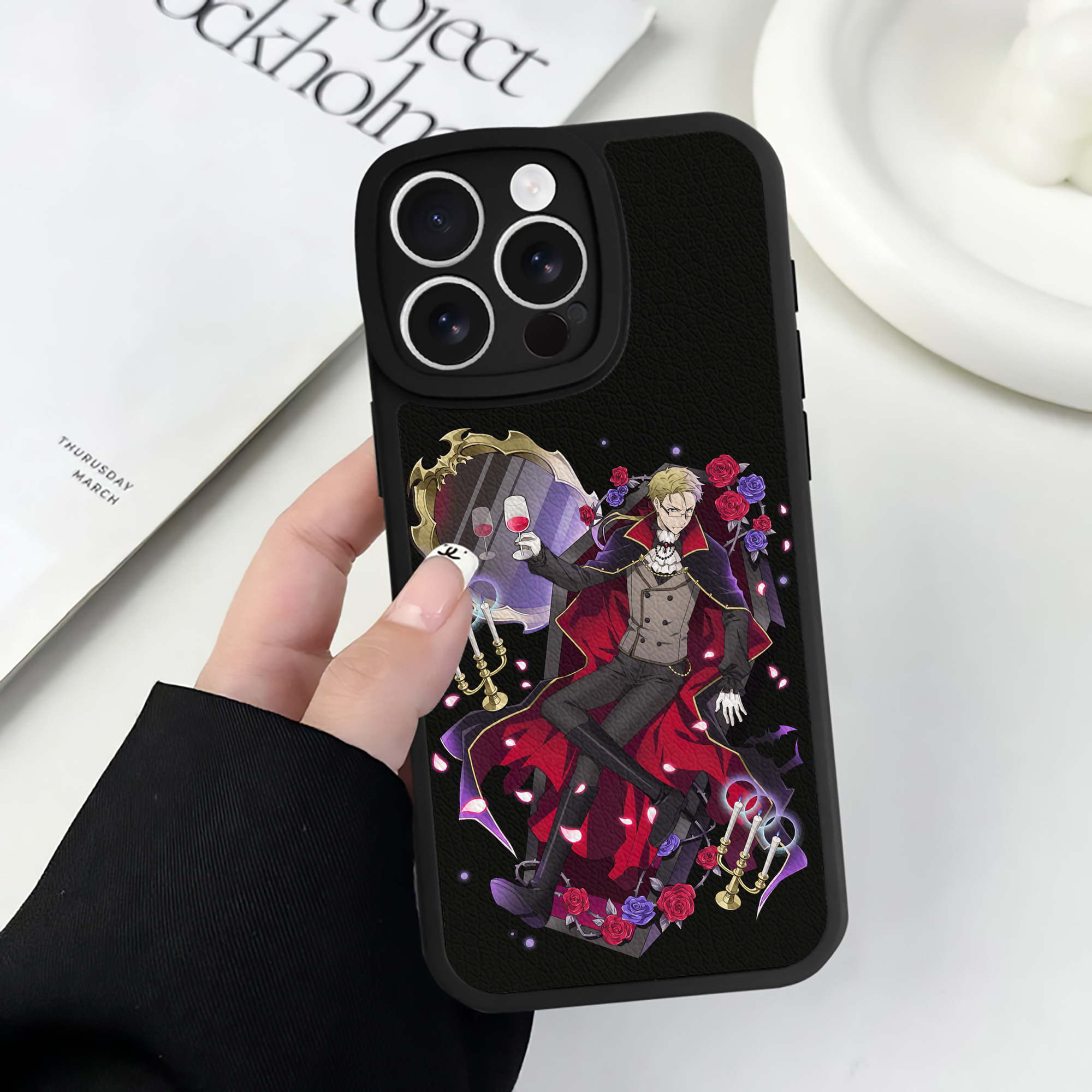 （画像用） 文豪ストレイドッグス Bungo Stray Dogs 【iPhone 16シリーズ対応】シリコンスマホケース（レザー調） 材質：シリコン